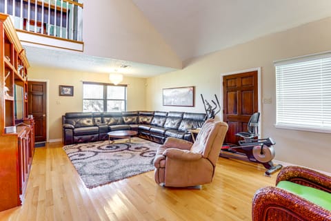 5 Mi to French Quarter: Central NOLA Home w/ Decks House in New Orleans