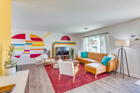 Hot Tub + Patio: Desert Getaway in Joshua Tree! House in Joshua Tree