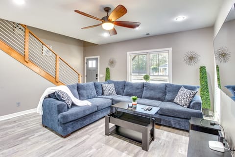 Private Pool & Game Room: Home Near Savannah House in South Carolina