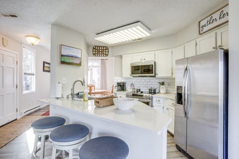 Modern Townhome at Wintergreen Resort Apartment in Nelson County