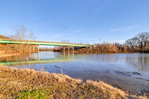 Walk to Ohio River: Golconda Home w/ Water Views! House in Kentucky