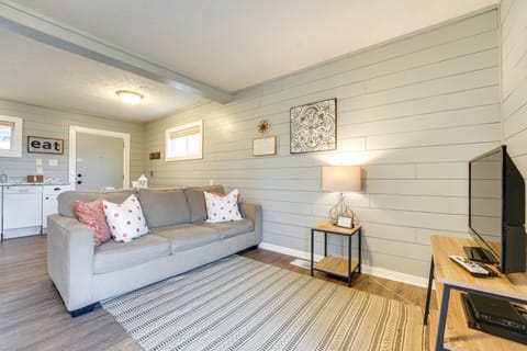 Hike, Boat, Fish & More: Table Rock Lake Cottage Apartment in Table Rock Lake