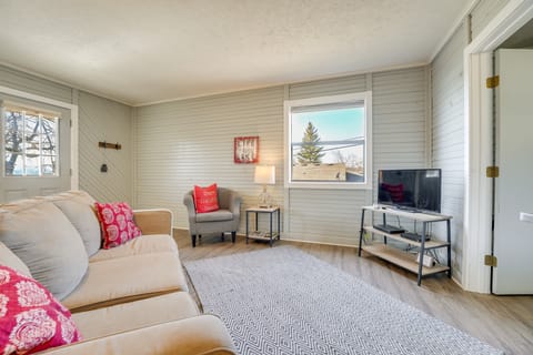 Lake Views & On-Site Hiking: Cape Fair Cottage Cottage in Table Rock Lake