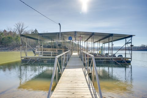 Lake & Trail Access: Cape Fair Cottage w/ Deck Cottage in Table Rock Lake