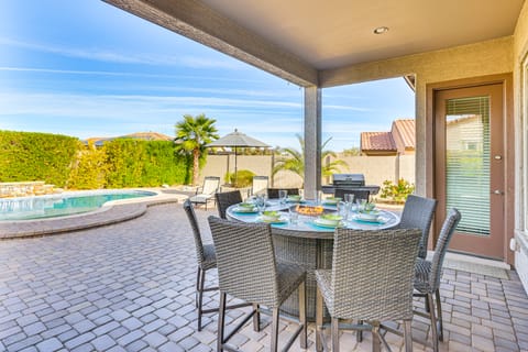 Outdoor Oasis & Community Perks: Goodyear Gem House in Goodyear