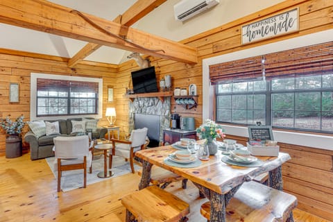 Hike, Boat & Explore: Mtn-View Hayesville Hideaway House in Tennessee