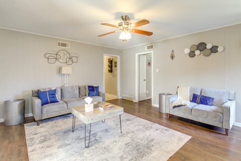 4 Mi to Shelby Farms Park: Memphis Home w/ Patio! House in Cordova