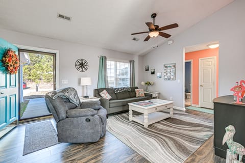 Patio, Yard & Lake Views: Home in Myrtle Beach! House in Carolina Forest