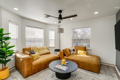 Walk to Crab Cove Beach: Alameda Home w/ Game Room House in Alameda