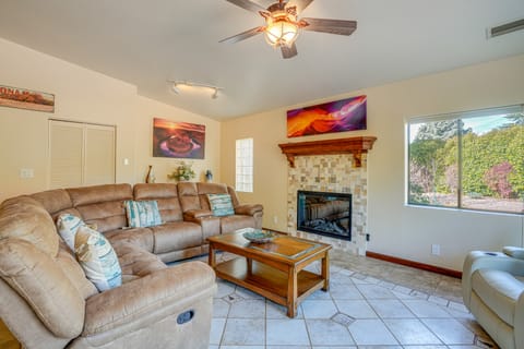 Panoramic Red Rock Views & Hot Tub: Sedona Retreat House in Sedona