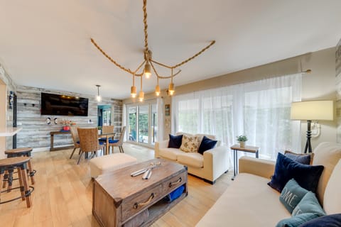 Private Pool & Dock: Waterfront Key Largo Retreat House in Key Largo