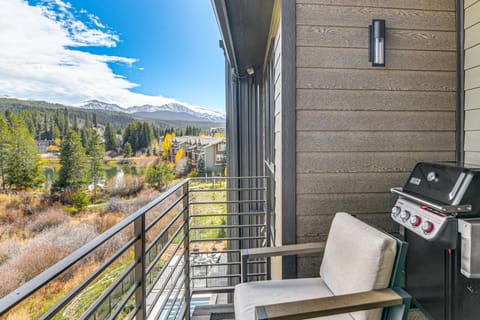 Near Hiking & Biking: Winter Park Mtn-View Haven! Apartment in Fraser