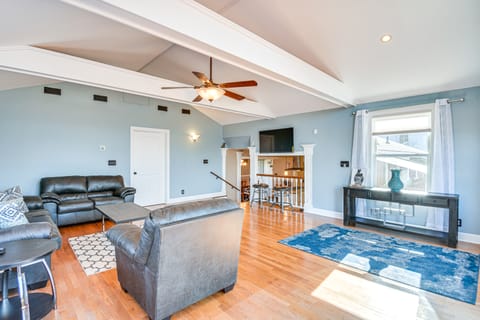 Waterfront Home w/ Dock & Yard in Hampton! House in Norfolk