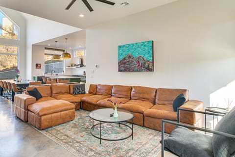 Walk to Lake: Home w/ Game Room in Medicine Park! House in Medicine Park