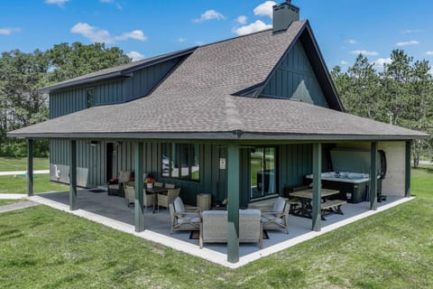 10-Acre Property w/ Fire Pit & Grill in Arkdale! House in Wisconsin