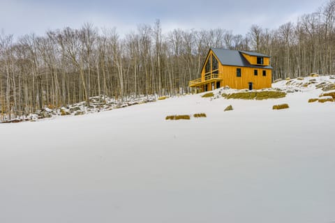 Stratton Mtn Ski Chalet w/ Giant Views in Winhall House in Winhall