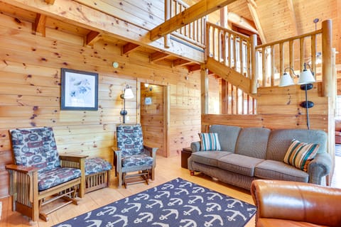 Private Boat Ramp & Dock: Kentucky Lake Cabin! House in Tennessee