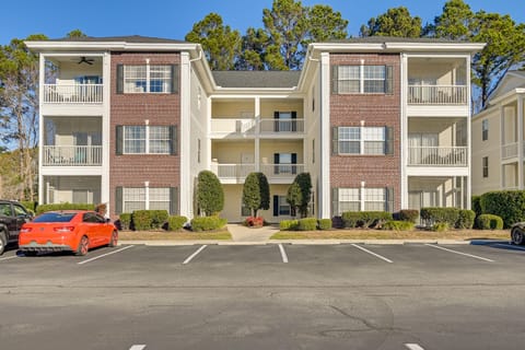 < 1 Mi to Golf: Condo w/ Balcony in Myrtle Beach! Apartment in Carolina Forest