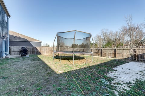 17 Mi to Dtwn Nashville: Family-Friendly Gem House in La Vergne