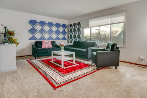 2 Mi to Dtwn St Paul: Home w/ Private Deck & Yard! House in Saint Paul