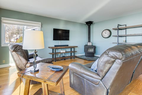 Shawano Lake House w/ Boat Dock, Kayaks, & Grill! House in Wisconsin