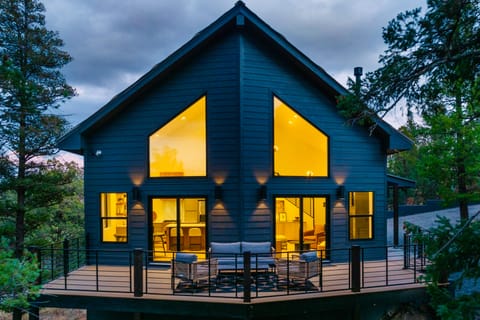 Sierra Blanca Views: New-Build Cabin in Ruidoso House in Ruidoso