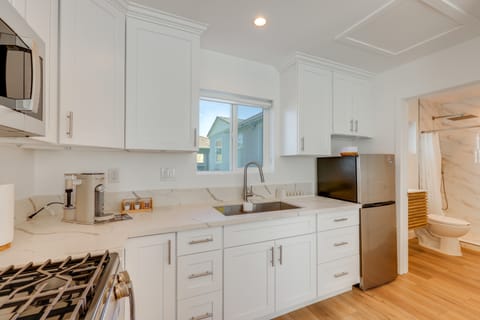 35 Mi to LA: Modern Apartment in Chino! Apartment in Chino