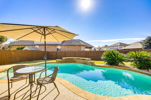 5 Mi to Randolph AFB: Spacious Cibolo Haven! House in Schertz