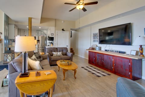 Waterfront Gem w/ Fire Pits & Dock in Georgetown House in Alabama