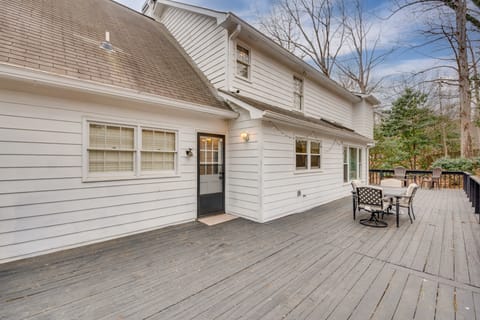 Spacious Home w/ Deck in Marietta! House in Marietta