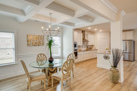 15 Mi to Dtwn Huntsville: Newly Built Home! House in Alabama