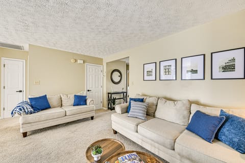 Family Home w/ Ping-Pong & Fire Pit in Lexington House in Lexington