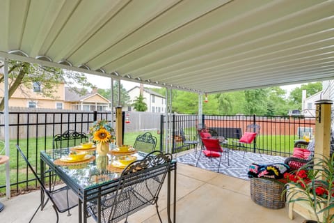 17 Mi to Columbus: Pickerington Home w/ Fire Pit! House in Pickerington