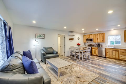 Near Ocean: 'Home Away From Home' in Gold Beach House in Oregon