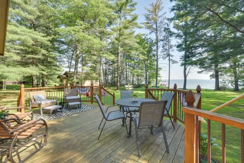 Charming Cabin on Grindstone Lake House in Lac Courte Oreilles