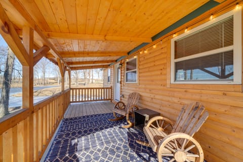 31 Mi to Louisville: Cabin on 235 Acres! House in Indiana