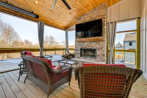 Spacious Home in Paradise Grove Nolin Lake! House in Nolin Lake