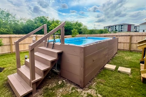 6 Mi to Lackland AFB: Hot Tub, Pool & Game Room! House in San Antonio