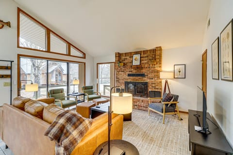 Premier Trout Fishing: Scenic White River Cabin House in Arkansas