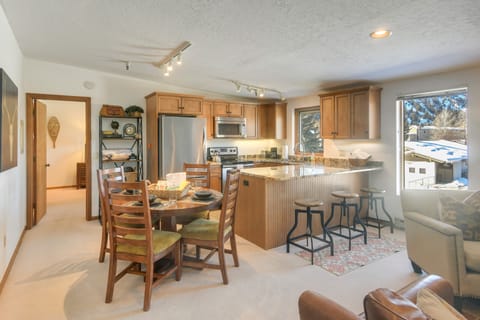 2 Mi to Sun Valley Resort: Walkable Condo! Apartment in Ketchum