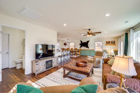 14 Mi to Appalachian Ski! Family Mtn Getaway House in Watauga