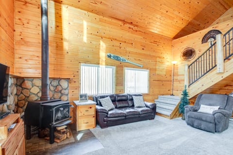 6 Mi to Spider Lake OHV Trails: Cabin w/ Fire Pit House in Minnesota