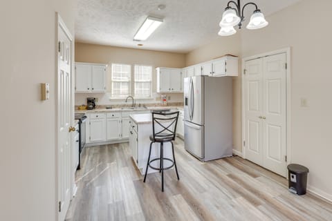 Home w/ Fenced Yard ~ 12 Mi to Dtwn Montgomery House in Montgomery