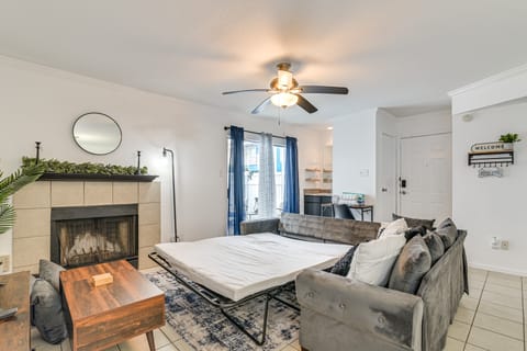 < 1 Mi to Beach: Galveston Condo w/ Fenced Patio Apartment in Galveston Island