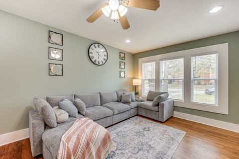 1 Mi to San Antonio Zoo: Olmos Park Apt! Apartment in San Antonio