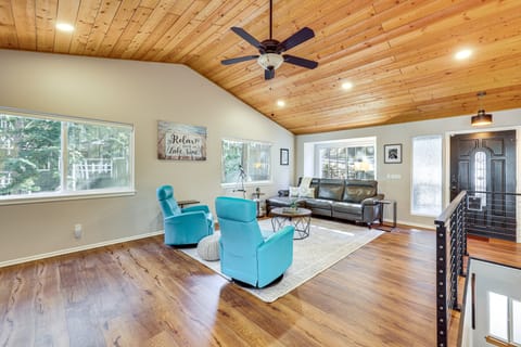 Swim, Hike, Ski & Unwind: Lake Arrowhead Retreat! House in Lake Arrowhead