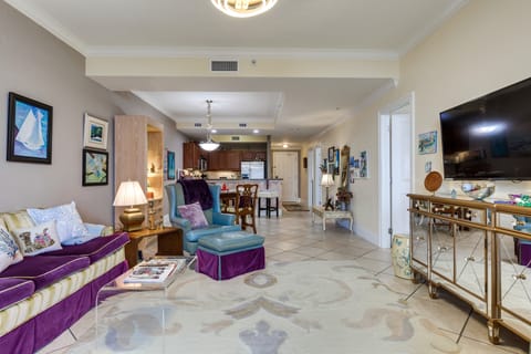 Mardi Gras Boho Chic Condo on the Gulf! Apartment in Dauphin Island