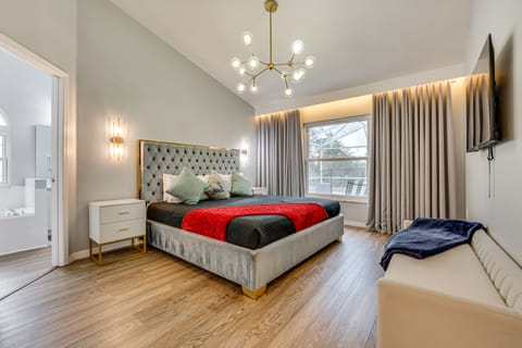 9 Mi to Disney: Themed Rooms & Private Pool! House in Four Corners