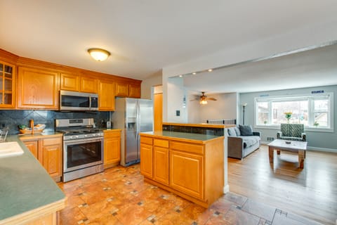 12 Mi to Dtwn Denver: Home w/ Fenced Backyard! House in Northglenn