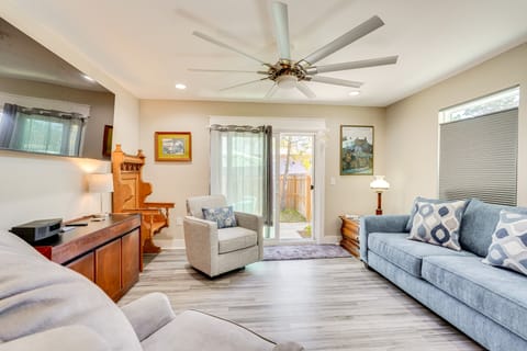 1 Mi to Beach: Dog-Friendly PCB Home w/ Backyard! House in Upper Grand Lagoon